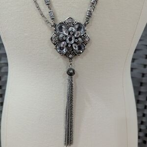 Art Deco Floral Pendant Necklace